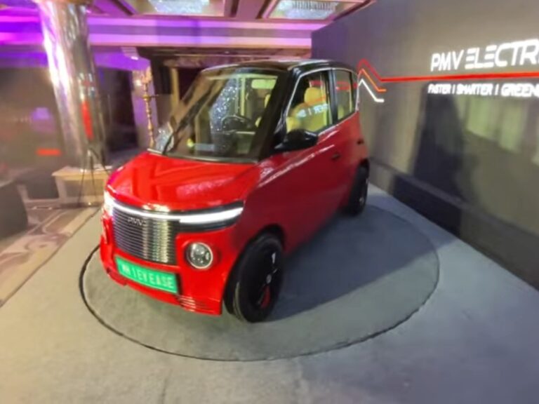 Read more about the article Unseen facts about this two seater PMV EAS-E electric car launched in India in just 95000 Rs ?