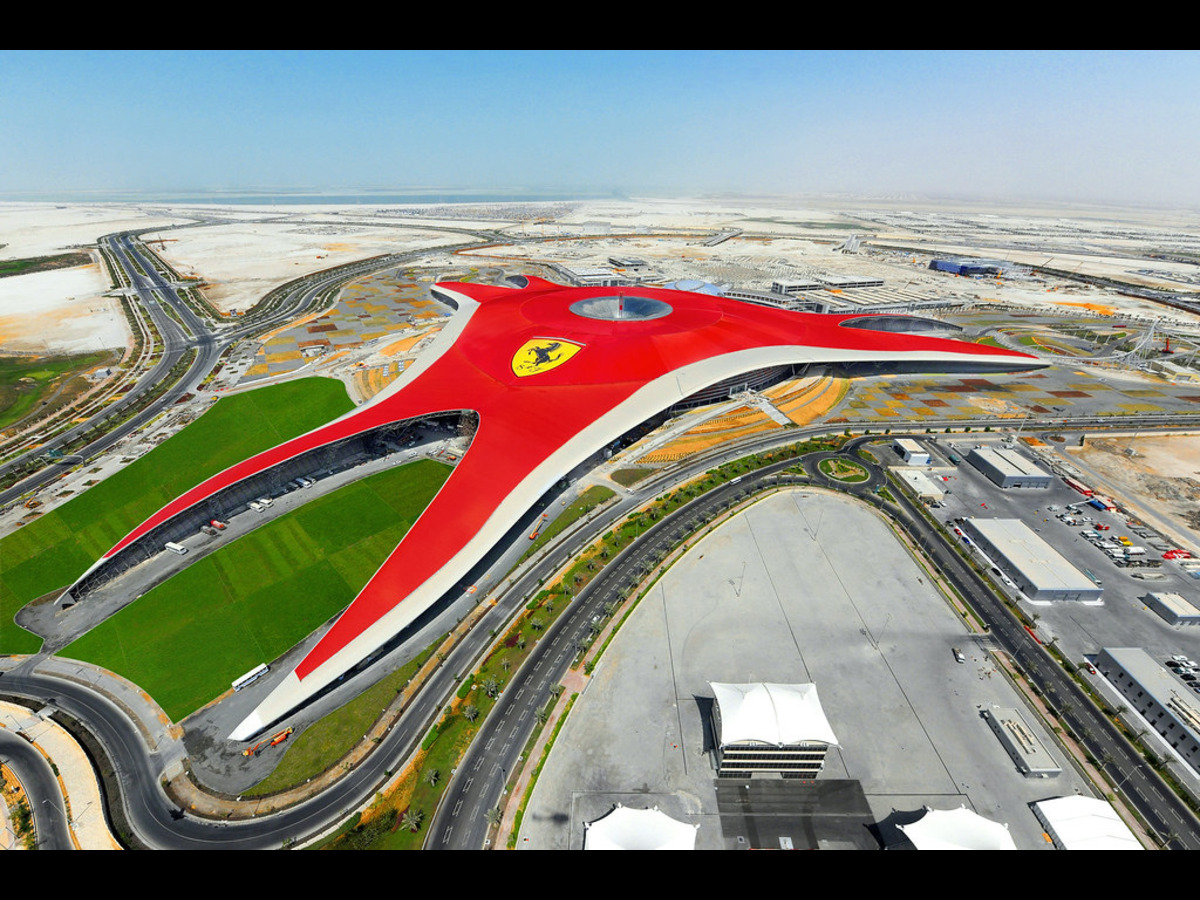 Read more about the article Ferrari World ,Abu dhabi – The biggest theme park with World’s fastest roller coaster